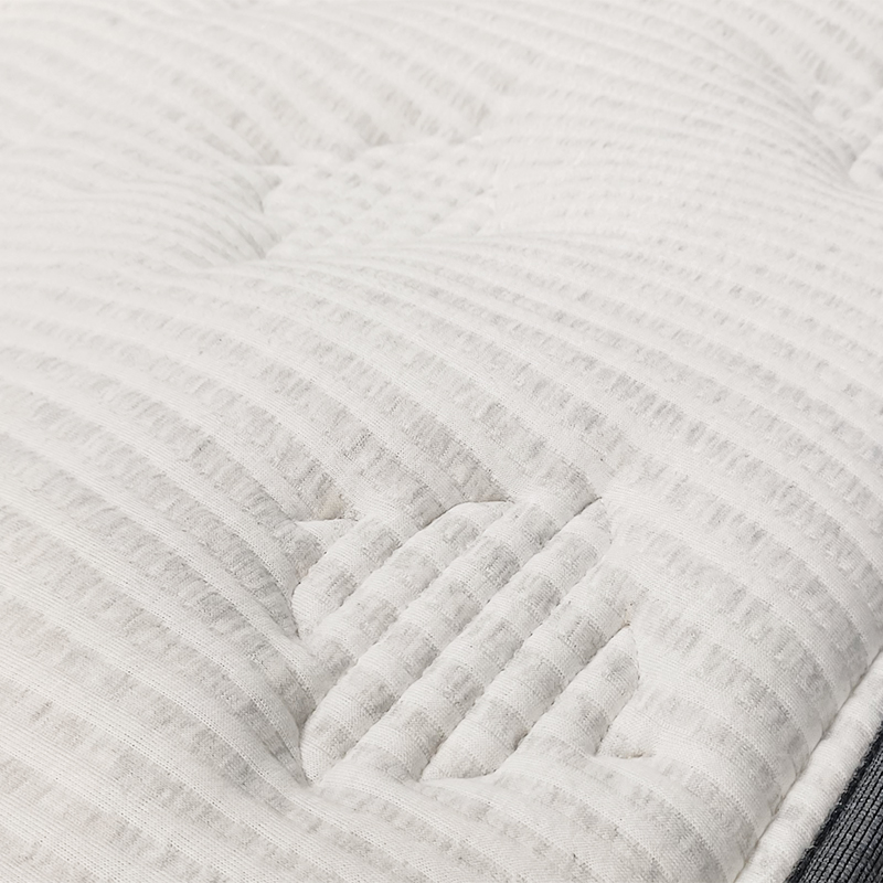 ベカルトデスリー社の高級生地を使用